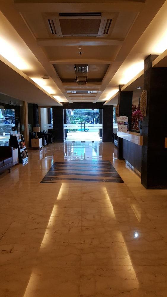Rota International Hotel Jakarta Exteriör bild