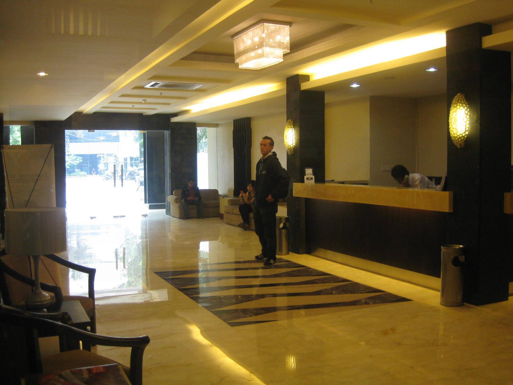 Rota International Hotel Jakarta Exteriör bild